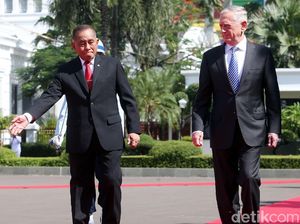 Menhan Ryamizard Terima Kunjungan Menhan AS