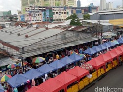 Ombudsman Beri Waktu 60 Hari Anies-Sandi Perbaiki PKL Tanah Abang