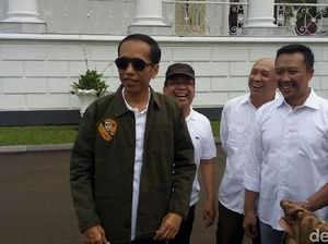 Cerita Jokowi Kepincut Jaket Garang Made In Bandung Cerita Jokowi Kepincut Jaket Garang Made In Bandung