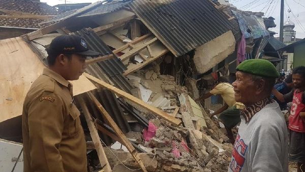 Foto: Belasan Rumah di Kabupaten Bogor Rusak Dampak Gempa Banten