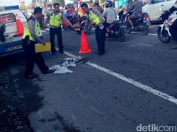 Pemotor Wanita Tewas Terlindas Truk Tangki di Sleman