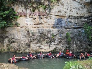 Promo Jomblo di Gua Pindul untuk Gaet Wisatawan Anak Muda Promo Jomblo di Gua Pindul untuk Gaet Wisatawan Anak Muda