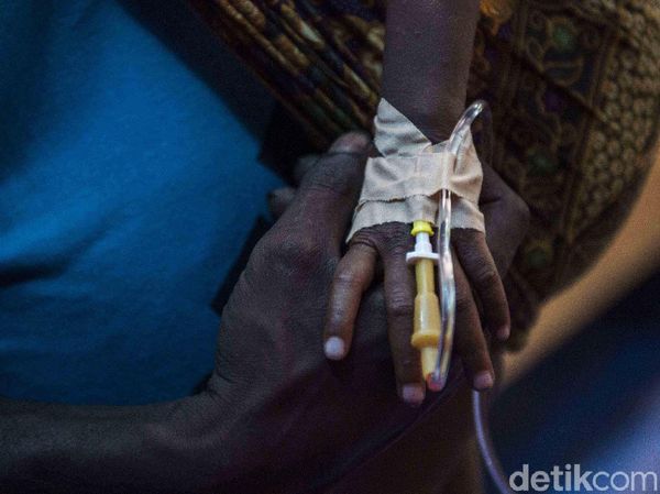 Pasien Membludak, Korban Gizi Buruk Dirawat di Garasi Mobil