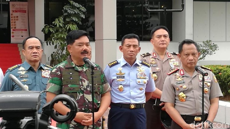 Jokowi Minta TNI-Polri Persuasif Tangani Konflik saat Pilkada