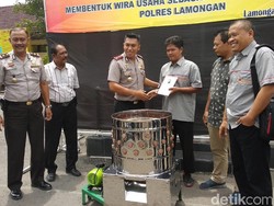 Mantan Napiter Dapat Bantuan Wirausaha dari Polres Lamongan