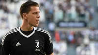 Di posisi kiper, Wojciech Szczesny tampak akan menjadi andalan utama setelah Gigi Buffon. Mattia Perin, yang baru digaet Juventus dari Genoa, juga akan berusaha mengincar peluang. (Foto: Pier Marco Tacca/Getty Images)