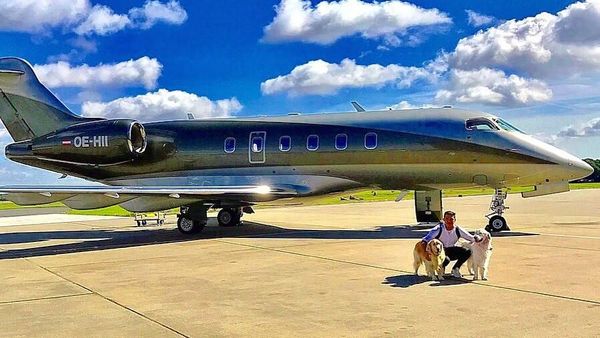 Foto: Alexis Sanchez & Jet Pribadinya