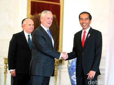 Gempa Guncang Jakarta, Presiden Jokowi Tetap Temui Menhan AS