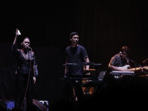 KimoKal dan Elephant Kind Buka Konser The XX