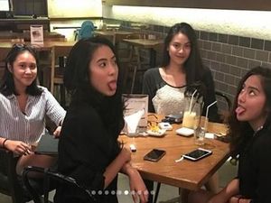 Ini Foto Salshabilla Adriani saat Hangout bersama Rekannya