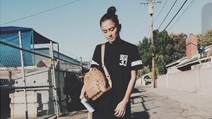 Foto: Bukti Agnez Mo Sudah Bergaya dengan Busana Mahal dari Dulu