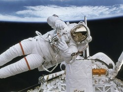 Mengintip Gaji Melimpah Astronot NASA