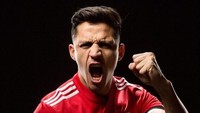 Untuk urusan trofi, Sanchez memenangi dua trofi Piala FA dan satu Community Shield di Arsenal. Apakah dia akan lebih sukses bersama MU? Foto: manutd.com