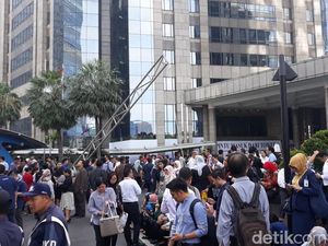 Gemetar dan Jantung Berdetak Kencang, Hal-hal yang Anda Alami Saat Panik