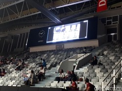 Terciduk! Layar Lebar Ini Munculkan Penonton Nakal di Istora