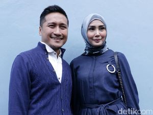 Arie Untung dan Riuhnya Terompet Sangkakala Arie Untung dan Riuhnya Terompet Sangkakala