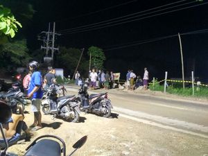 Protes Debu dan Lumpur, Warga Tutup Akses Proyek Tol di Gresik