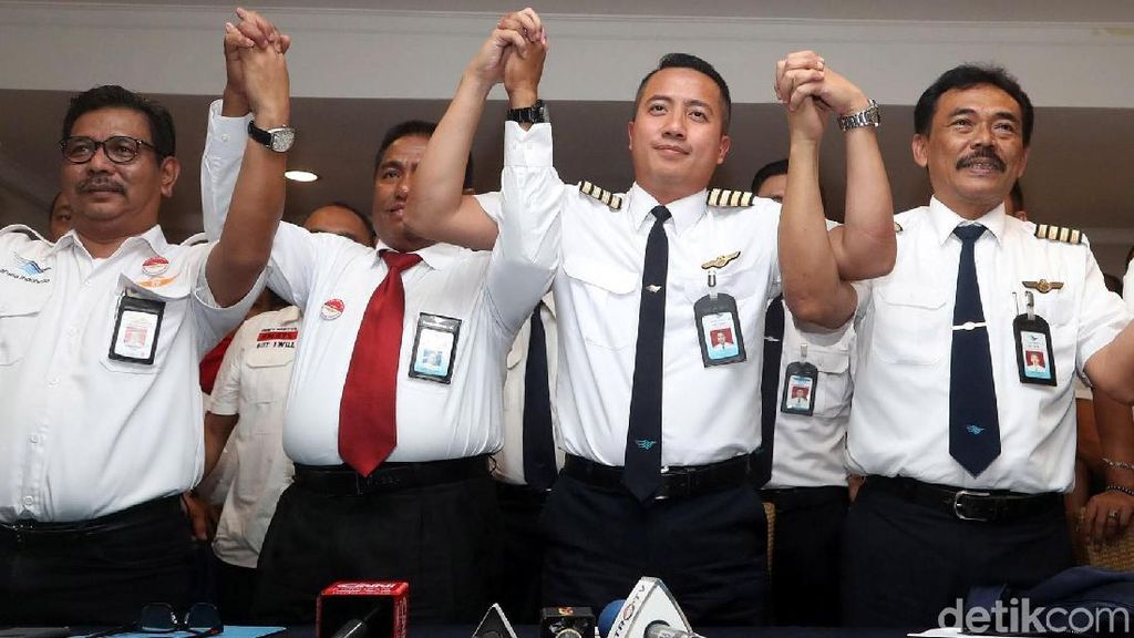 Serikat Pekerja Dukung Pembenahan Internal Garuda Serikat Pekerja Dukung Pembenahan Internal Garuda