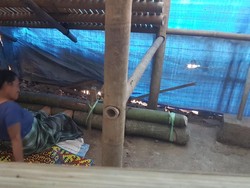 Sering Mengamuk, Ibu 8 Anak Ini Terpaksa Dipasung Suaminya