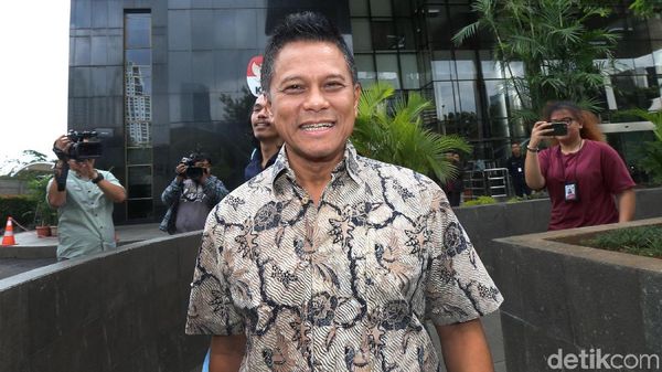 Perantara Suap Emirsyah Satar Pelit Bicara
