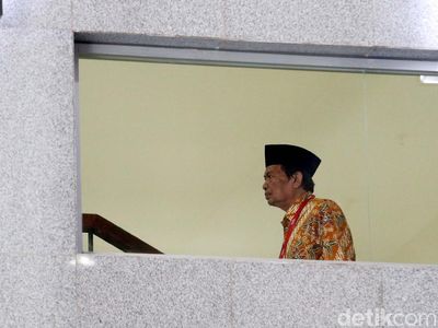 KPK Cecar Wali Kota Mojokerto Suap Suap Anggota DPRD