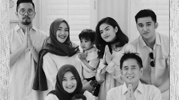 Momen Kebersamaan Sys NS dengan Keluarga