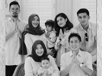 Momen Kebersamaan Sys NS dengan Keluarga