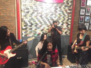 Keseruan Kikan Gelar Mini Showcase Keseruan Kikan Gelar Mini Showcase
