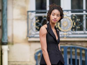 Foto: Willow Smith di Fashion Show Dior, Dulu Tomboi Kini Feminin