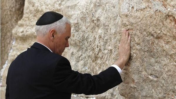 Momen Wapres AS Kunjungi Tembok Ratapan di Yerusalem