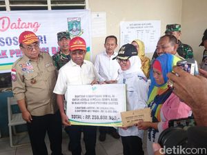 Mensos Beri Bantuan Tahap Awal untuk Korban Gempa Lebak