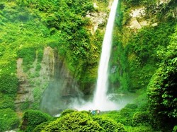 Fenomena Alam Unik di Coban Pelangi