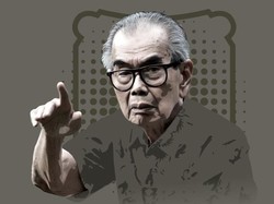 Daoed Joesoef, Menjadi Letnan, Seniman, Hingga Menteri