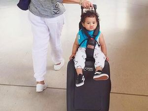 Gemas! Pakai Koper Ini Bisa Sekaligus Jadi Stroller Bayi Gemas! Pakai Koper Ini Bisa Sekaligus Jadi Stroller Bayi