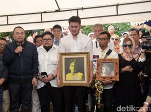 Anak Sys Ns Masih Terpukul dengan Kepergian Sang Ayah