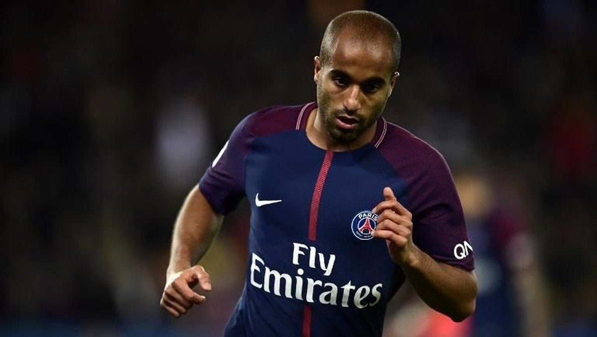 Lucas Moura dipersilakan untuk meninggalkan PSG (Martin Bureau/AFP)