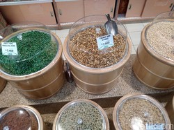 Beragam Pistachio hingga Kopi Arab Tersedia di Supermarket Ini