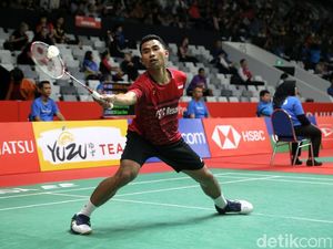 Tommy Sugiarto Kalahkan Shesar Hiren Rhustavito