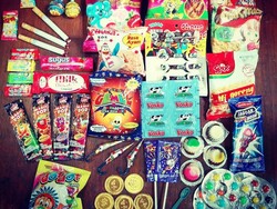 Lagu Jaran Goyang Dibuat Jadi Versi 100 Macam Merek Snack, Bikin Ngakak!