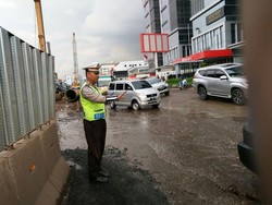 8 Tips Mengemudi di Cuaca Buruk