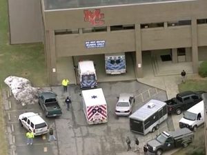 Foto: Dorr! Penembakan Brutal di Sekolah AS Tewaskan 2 Orang