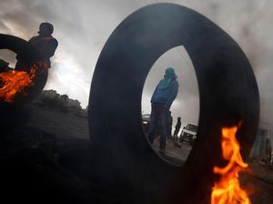 Aksi Menolak Kedatangan Mike Pence ke Yerusalem Aksi Menolak Kedatangan Mike Pence ke Yerusalem
