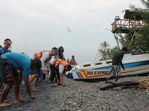Pantai GWD Dapat Sampah Kiriman, Ini yang Dilakukan Masyarakat Pantai GWD Dapat Sampah Kiriman, Ini yang Dilakukan Masyarakat