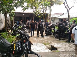 Provokasi di Kampung Ambon Pakai Kentungan, Tim Bareskrim Sempat Dikepung Provokasi di Kampung Ambon Pakai Kentungan, Tim Bareskrim Sempat Dikepung