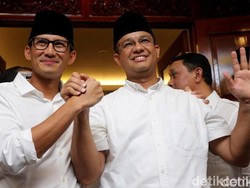 Anies Disibukkan Isu Capres, Sandiaga Mencari Cawapres