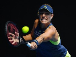 Kerber Ngebut ke Semifinal