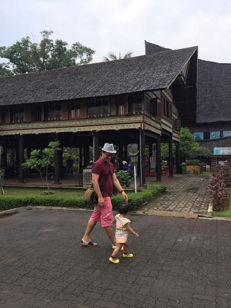 rumah adat aceh