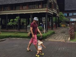 Melihat Rahasia Konstruksi Rumah Adat Aceh yang Tahan Gempa