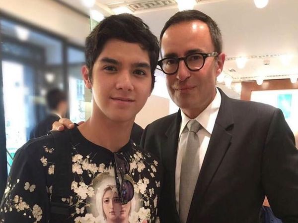 Terlihat Biasa, Ternyata Deretan Kaus Al Ghazali Ini Ada yang Seharga Motor