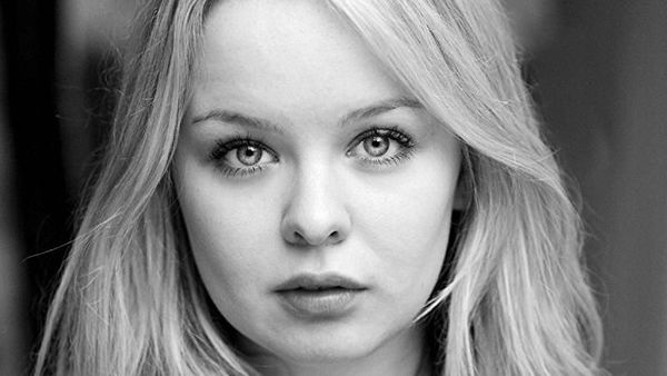 Foto: Ini Aktris Awet Muda yang Perankan Gadis Remaja di Usia 31 Tahun